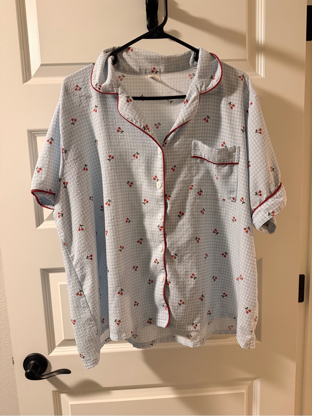Light Blue Cherry-Print Men’s Short-Sleeve Shirt